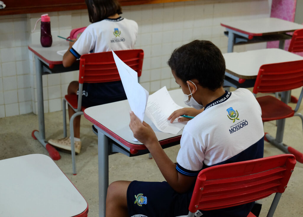escola mujni