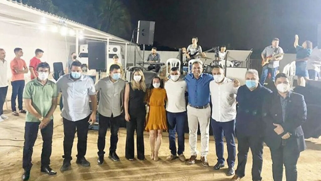 vereadores governistas contra o governo
