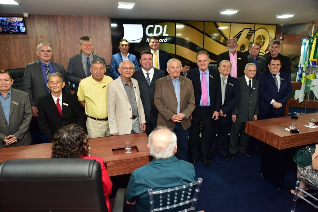 Ex-presidentes das CDL de Mossoró estão entre os homenageados na sessão solene - 23 03 23