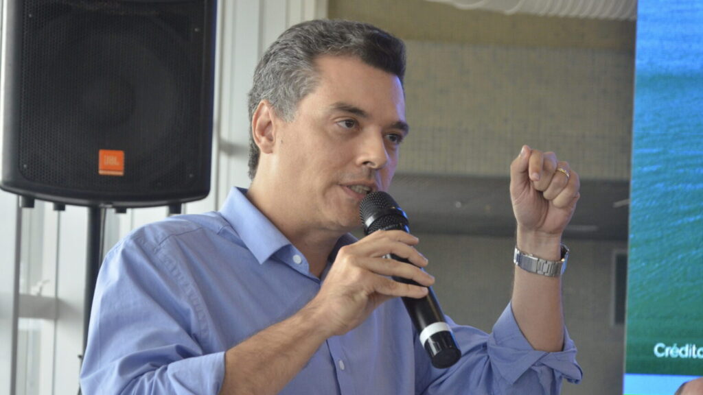 Walter-Alves-15-scaled-e1759881891463-1536x864