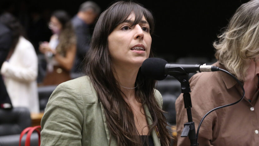 Natalia-Bonavides-foto-Kayo-830x468