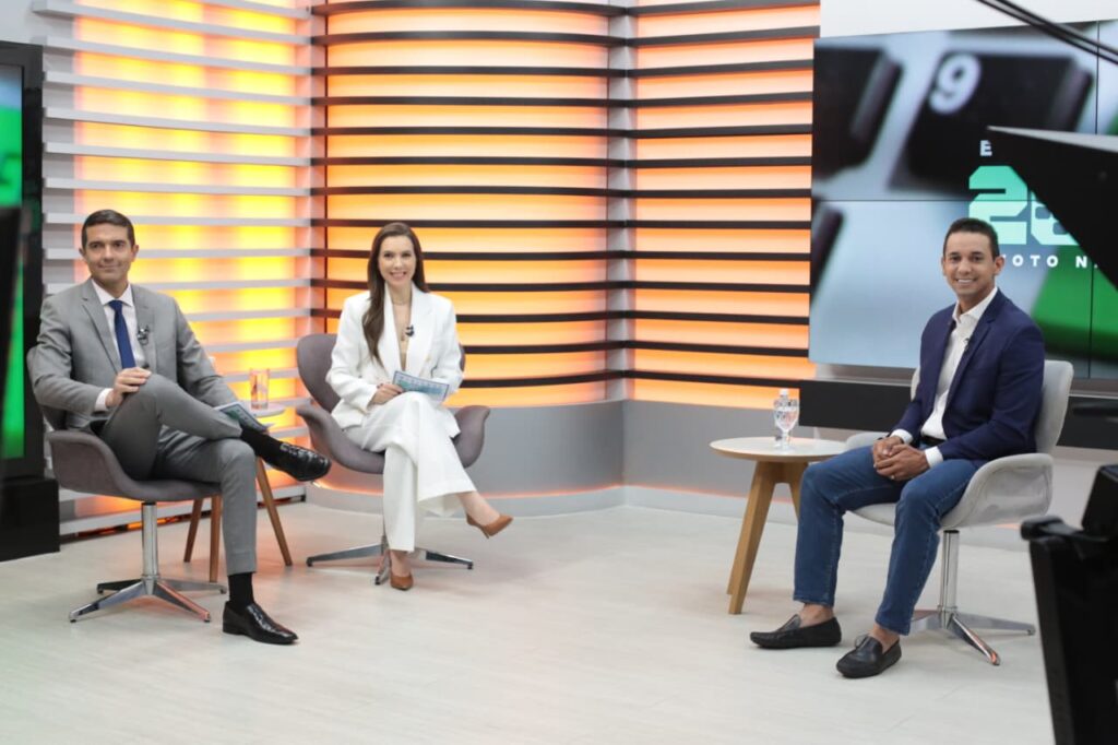 Allyson_Entrevista Cidade Alerta_Fotos Demis Roussos (11)